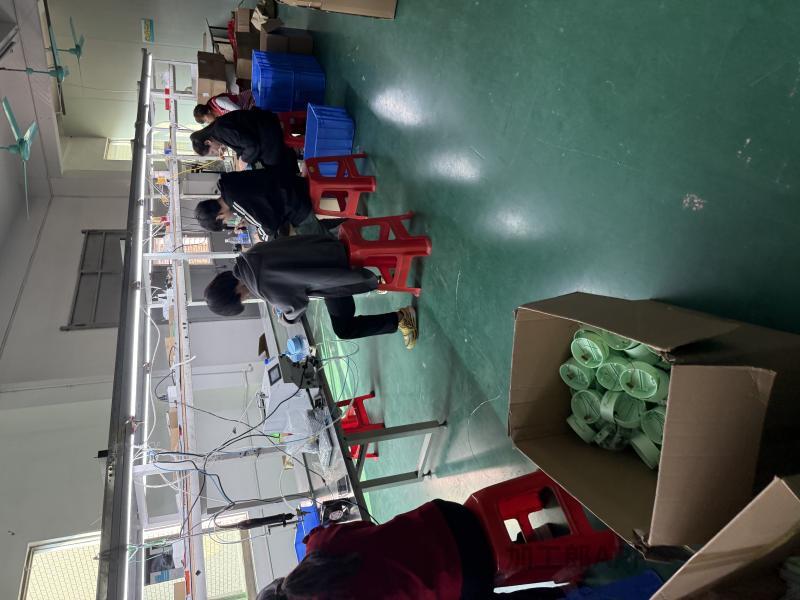 迷你蓝牙音响寻各地手工组装代工迷你蓝牙音响耳机寻各地手工组装代工本厂现有大量