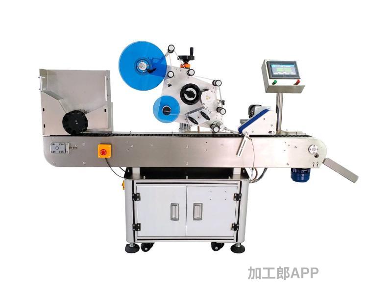 倒贴标签饮料瓶，化妆品