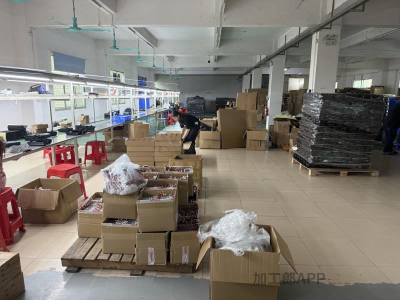 迷你蓝牙音响耳机寻各地手工组装代工迷你蓝牙音响耳机寻各地手工组装代工本厂现有