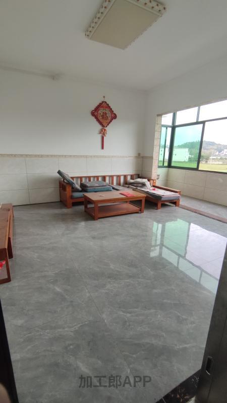 小作坊5人接外发活