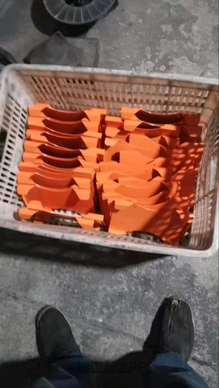 承接铁激光切割，扳金折弯，整件焊接喷漆发货。