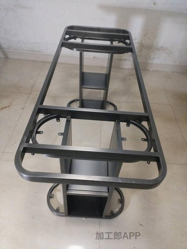 承接各种铁艺桌脚定制，不锈钢屏风，玄关，门窗等