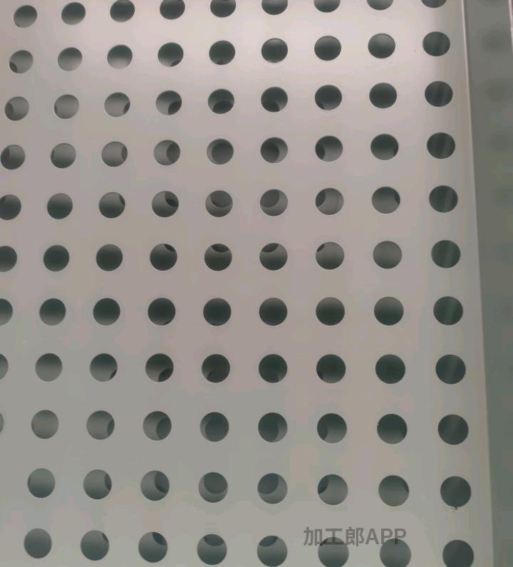 20年老师傅承接铁板钢板铝板冲孔加工自家干了20多年冲孔加工，手艺扎实，价格