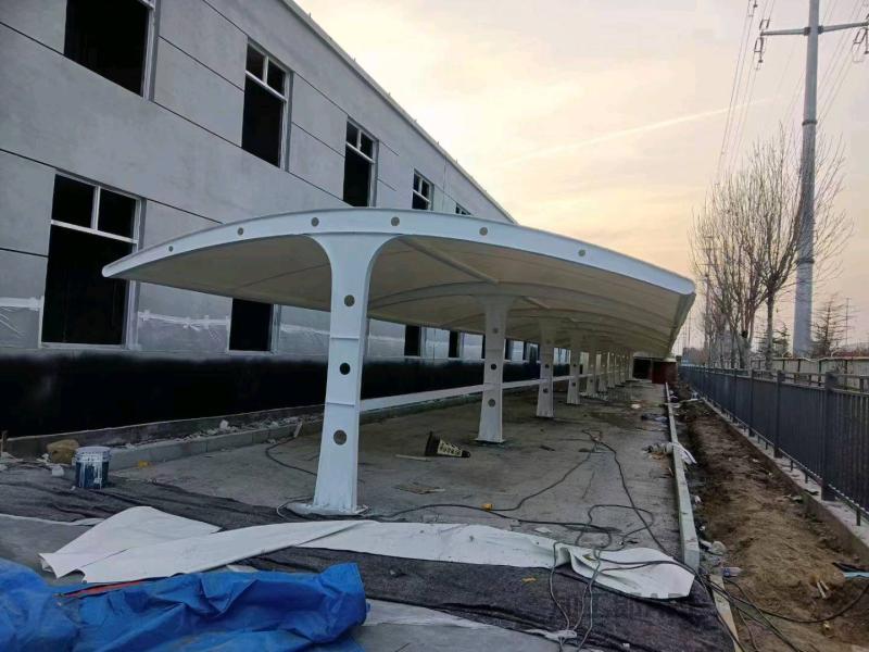 1. 浙江义乌专业电动推拉雨棚 膜结构停车棚