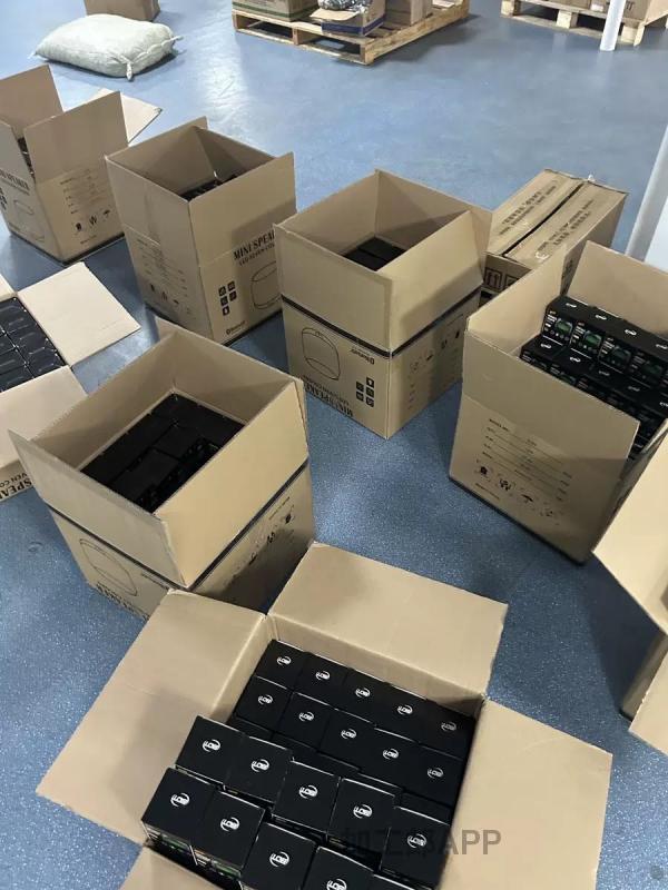 手工订单，货源稳定成品蓝牙音箱，手工组装，简单易学，欢迎个人及公账接单，联系