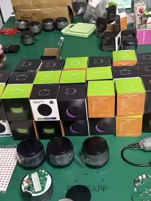 手工订单外发加工蓝牙音箱手工组装操作简单，包教包会，常年有货货源稳定联系电话