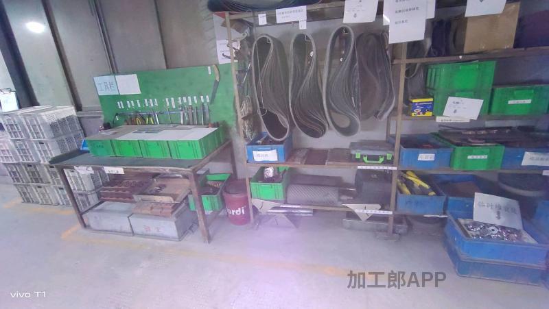 抛光拉丝十五年手艺，专做日本多年。承接各种锌铝合金材质产品，表面抛光拉丝去毛