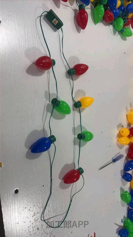 专职接手工活。承接手工外包