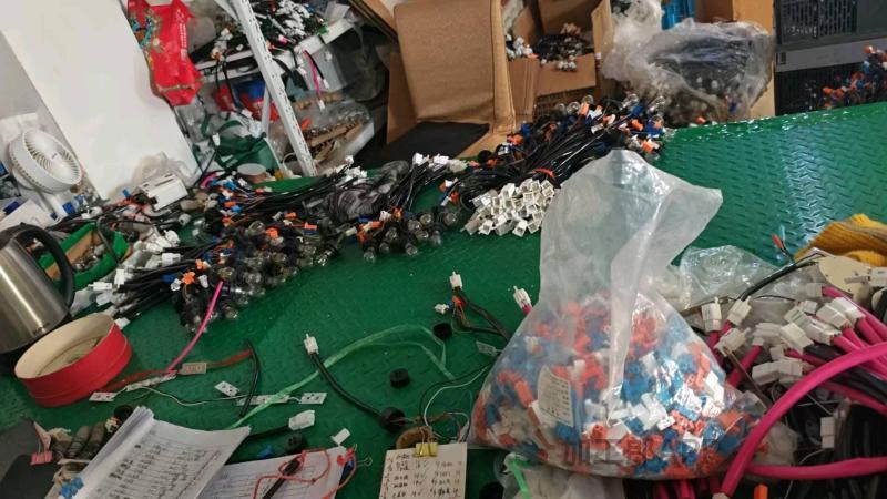 代加工产品线束加工，产品组装，电路板焊接等