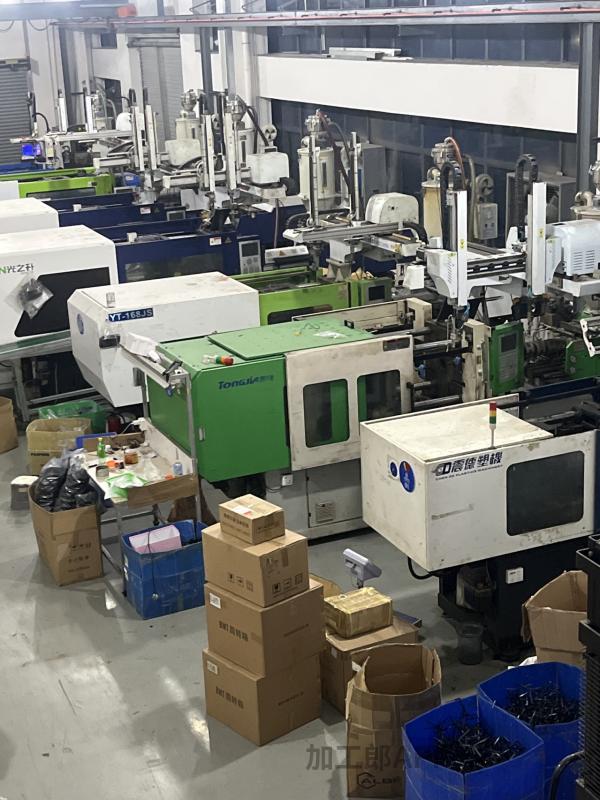 承接塑胶模具制造与成型生产
