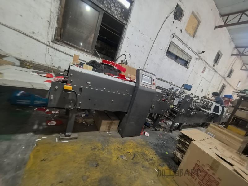 承接各类纸张覆膜盖光